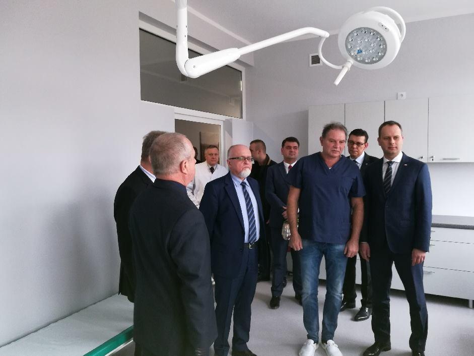 Zwiedzanie nowego oddziału ginekologicznego w szpitalu w Bogatyni, fot. duw.pl