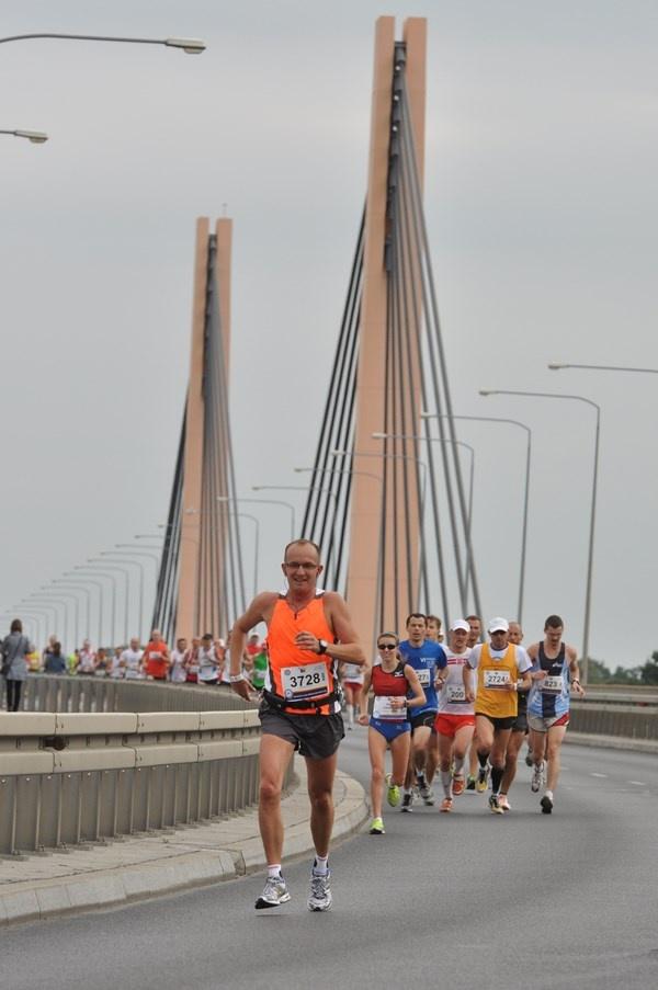 Adrian Antczak podczas maratonu we Wrocławiu, fot. z prywatnego archiwum A. A.