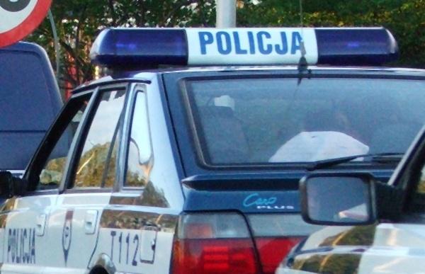 Policjanci zatrzymali bogatynianina, który ukradł w Jeleniej Górze dwa samochody, fot. sxc.hu